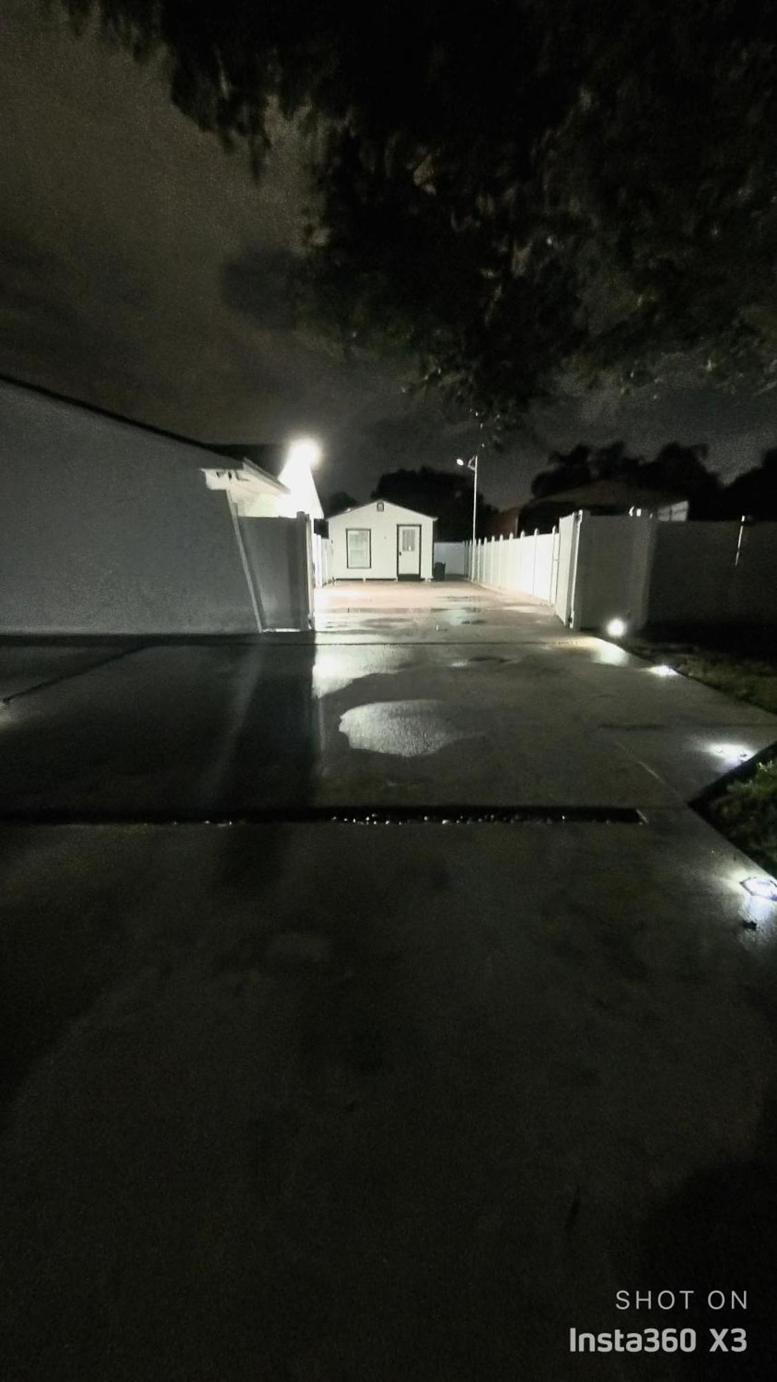 All Modern Studio With Private Entry & Parking. Brandon Zewnętrze zdjęcie